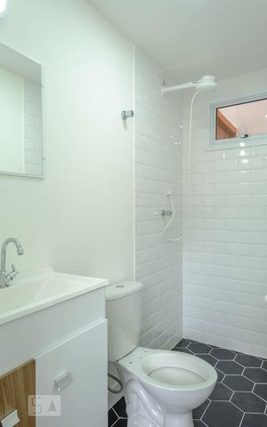 Studio para alugar com 26m², 1 quarto e sem vaga Studio para alugar com 26m², 1 quarto e sem vagaBanheiro
