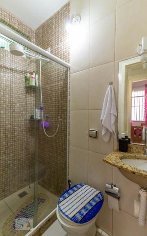 Apartamento à venda com 98m², 3 quartos e sem vaga Apartamento à venda com 98m², 3 quartos e sem vagaBanheiro Social