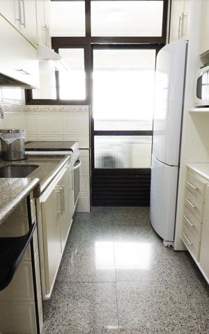 Apartamento para alugar com 108m², 3 quartos e 1 vagaCozinha