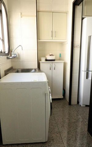 Apartamento para alugar com 108m², 3 quartos e 1 vagaÁrea de Serviço