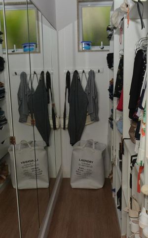 Casa à venda com 460m², 4 quartos e 3 vagasCloset do quarto