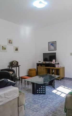Casa à venda com 170m², 3 quartos e 3 vagasSala