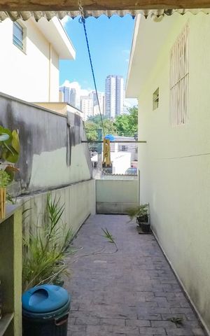 Casa à venda com 170m², 3 quartos e 3 vagasQuintal