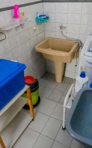 Casa à venda com 170m², 3 quartos e 3 vagasBanheiro