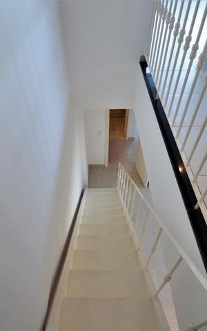 Apartamento à venda com 100m², 1 quarto e 1 vagaEscada
