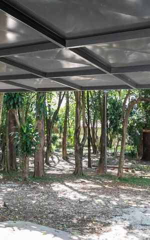 Casa à venda com 390m², 4 quartos e 4 vagas Casa à venda com 390m², 4 quartos e 4 vagasChurrasqueira