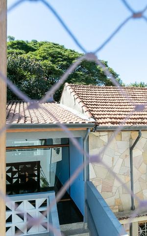 Casa à venda com 390m², 4 quartos e 4 vagas Casa à venda com 390m², 4 quartos e 4 vagasVista do Quarto 3 - Suíte