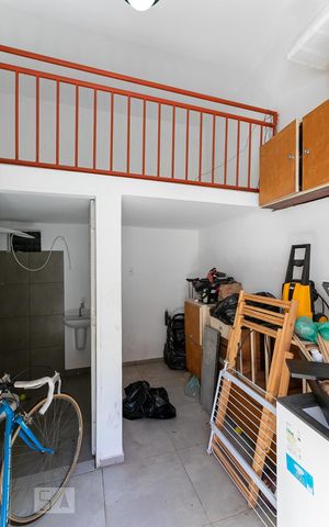 Casa à venda com 390m², 4 quartos e 4 vagas Casa à venda com 390m², 4 quartos e 4 vagasQuarto 4 - Suíte