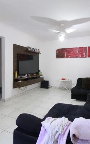 Casa à venda com 150m², 3 quartos e 2 vagasSala