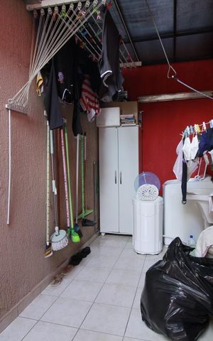 Casa à venda com 150m², 3 quartos e 2 vagasExterno