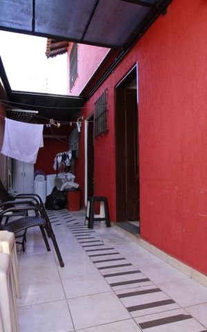 Casa à venda com 150m², 3 quartos e 2 vagasExterno