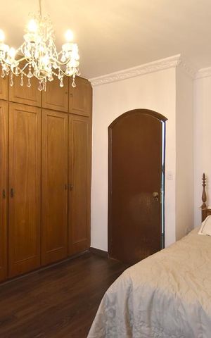 Casa à venda com 161m², 3 quartos e 2 vagasQuarto 1