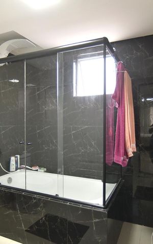Casa à venda com 161m², 3 quartos e 2 vagasBanheiro da Suite