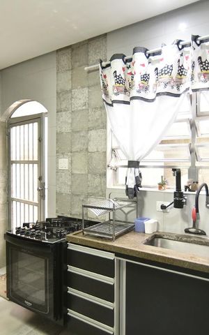 Casa à venda com 161m², 3 quartos e 2 vagasCozinha