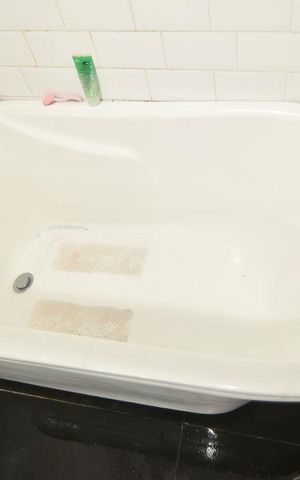 Casa à venda com 161m², 3 quartos e 2 vagasBanheiro Geral - Banheira