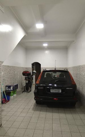 Casa à venda com 161m², 3 quartos e 2 vagasGaragem