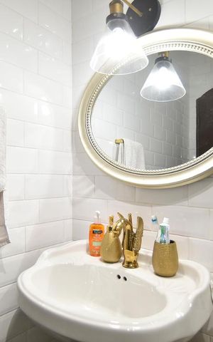 Casa à venda com 161m², 3 quartos e 2 vagasBanheiro Geral - Pia e Espelho