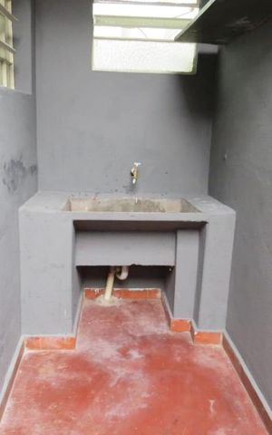 Casa para alugar com 40m², 1 quarto e sem vagaDetalhe da area de serviço