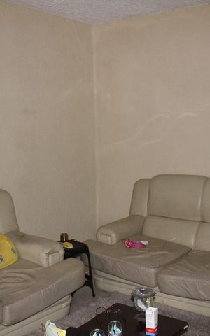 Casa à venda com 250m², 2 quartos e 2 vagasSala