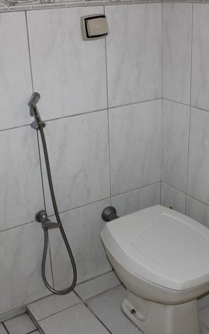 Casa à venda com 250m², 2 quartos e 2 vagasBanheiro