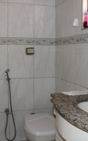 Casa à venda com 250m², 2 quartos e 2 vagasBanheiro