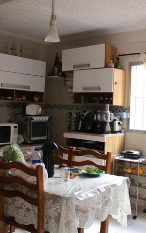 Casa à venda com 250m², 2 quartos e 2 vagascozinha