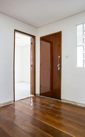 Casa à venda com 110m², 3 quartos e 2 vagas Casa à venda com 110m², 3 quartos e 2 vagasSala de Jantar