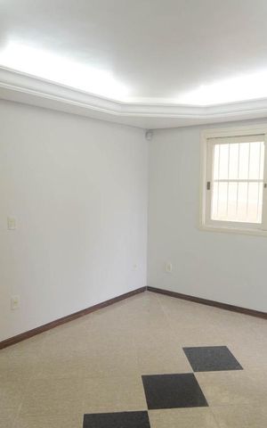Casa para alugar com 220m², 4 quartos e 3 vagasCopa