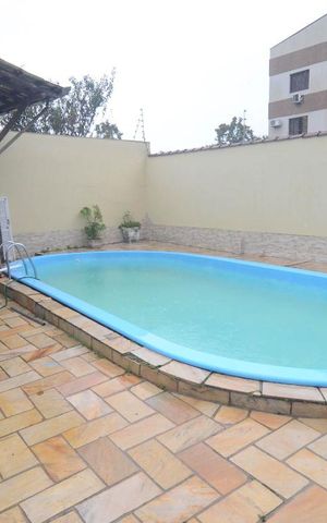 Casa para alugar com 220m², 4 quartos e 3 vagasÁrea comum - Piscina