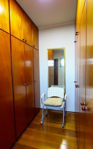 Casa para alugar com 600m², 5 quartos e 8 vagas Casa para alugar com 600m², 5 quartos e 8 vagasCloset da Suite 2