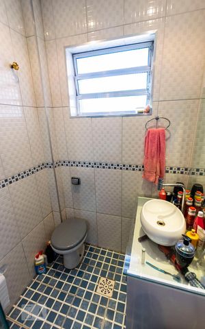 Casa à venda com 100m², 3 quartos e 2 vagas2o. Andar - Banheiro social