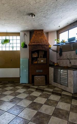 Casa à venda com 100m², 3 quartos e 2 vagasChurrasqueira