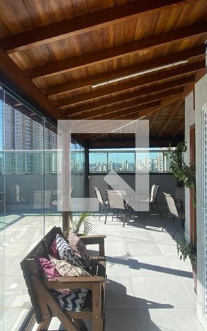 Apartamento à venda com 200m², 4 quartos e 3 vagas Apartamento à venda com 200m², 4 quartos e 3 vagasVista da Suíte 2 Cobertura