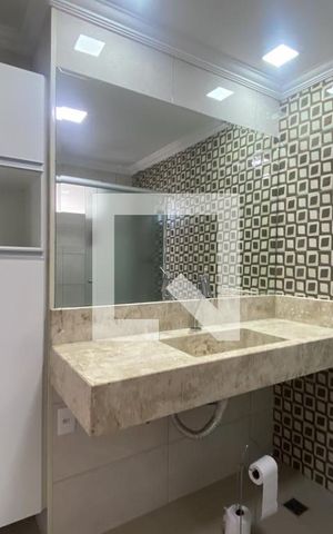 Apartamento à venda com 200m², 4 quartos e 3 vagas Apartamento à venda com 200m², 4 quartos e 3 vagasBanheiro da Suíte