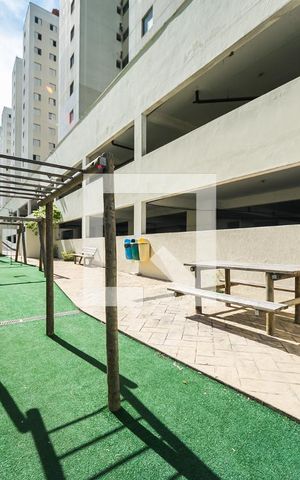 Apartamento à venda com 200m², 4 quartos e 3 vagas Apartamento à venda com 200m², 4 quartos e 3 vagasÁrea Comum