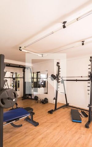 Apartamento à venda com 200m², 4 quartos e 3 vagas Apartamento à venda com 200m², 4 quartos e 3 vagasÁrea Comum