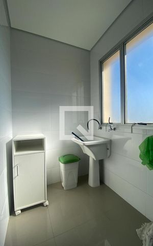 Apartamento à venda com 200m², 4 quartos e 3 vagas Apartamento à venda com 200m², 4 quartos e 3 vagasÁrea de Serviço