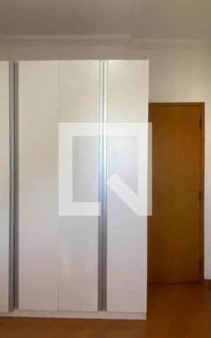 Apartamento à venda com 200m², 4 quartos e 3 vagas Apartamento à venda com 200m², 4 quartos e 3 vagasQuarto 1