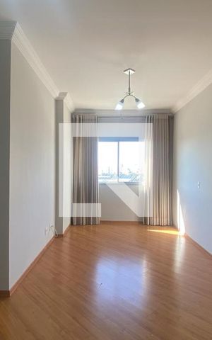 Apartamento à venda com 200m², 4 quartos e 3 vagas Apartamento à venda com 200m², 4 quartos e 3 vagasSala