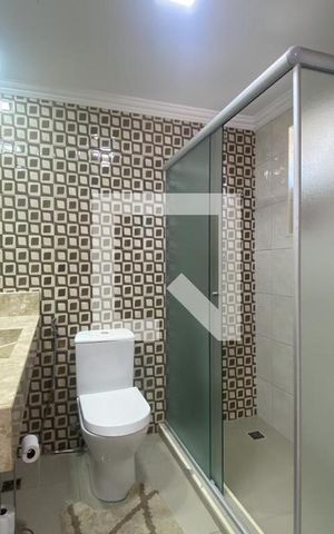 Apartamento à venda com 200m², 4 quartos e 3 vagas Apartamento à venda com 200m², 4 quartos e 3 vagasBanheiro da Suíte