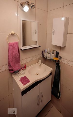Casa à venda com 300m², 7 quartos e 4 vagas Casa à venda com 300m², 7 quartos e 4 vagasBanheiro