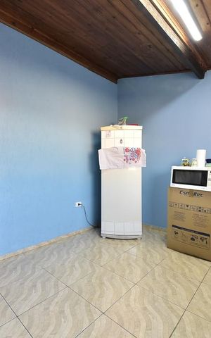 Casa à venda com 400m², 3 quartos e 2 vagas Casa à venda com 400m², 3 quartos e 2 vagasCozinha - 3° Andar