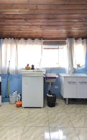 Casa à venda com 400m², 3 quartos e 2 vagas Casa à venda com 400m², 3 quartos e 2 vagasCozinha - 3° Andar