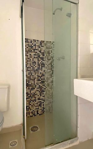 Apartamento à venda com 68m², 2 quartos e 1 vaga Apartamento à venda com 68m², 2 quartos e 1 vagaBanheiro