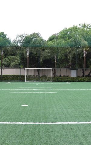 Apartamento à venda com 68m², 2 quartos e 1 vagaCampo de futebol