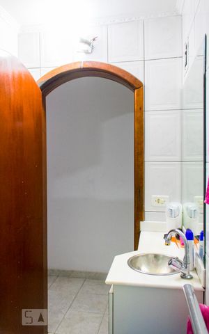 Casa à venda com 268m², 6 quartos e 1 vaga Casa à venda com 268m², 6 quartos e 1 vagaBanheiro Social 4