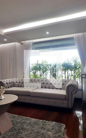 Apartamento à venda com 227m², 3 quartos e 4 vagasSala