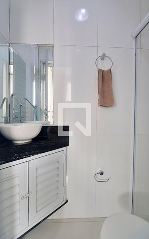Apartamento à venda com 227m², 3 quartos e 4 vagasBanheiro de serviço