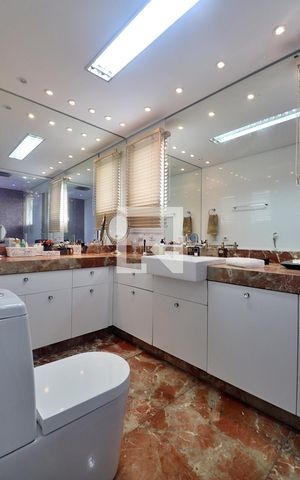 Apartamento à venda com 227m², 3 quartos e 4 vagasBanheiro da Suíte 3