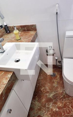 Apartamento à venda com 227m², 3 quartos e 4 vagasBanheiro da Suíte 1